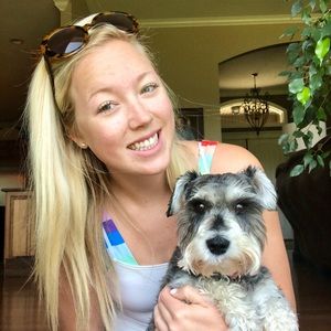 Meet your Posher, Danielle